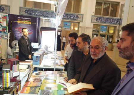 سردار ادیبی از نمایشگاه بین المللی کتاب تهران بازدید کرد
